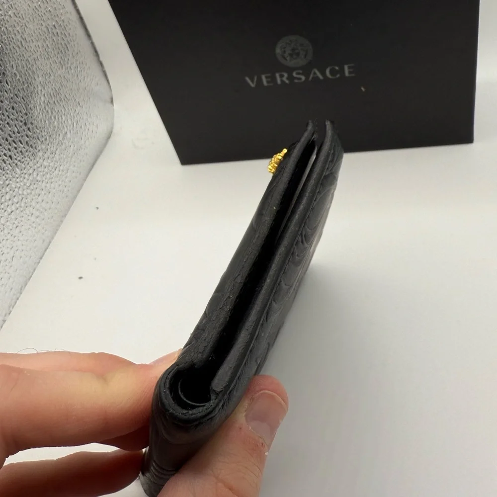 Versace Black Embossed Medusa Bifold Wallet - Picture 7 of 9